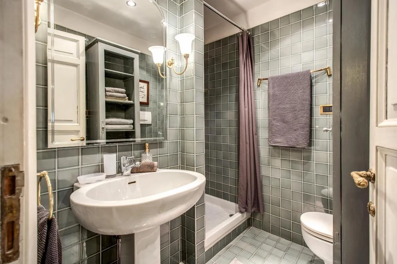 Wonderful Apartment With Balcony In Piazza Margana Ρώμη